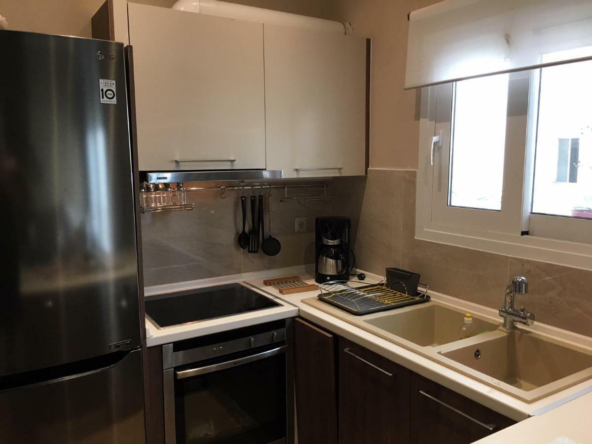 Bring Only Your Toothbrush! Apartment *